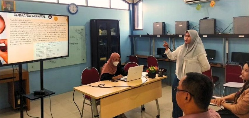 Seminar wawasan kasus keperawatan